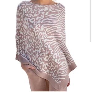 Barefoot Dreams CozyChic Ultra Lite Ocean Breeze Poncho